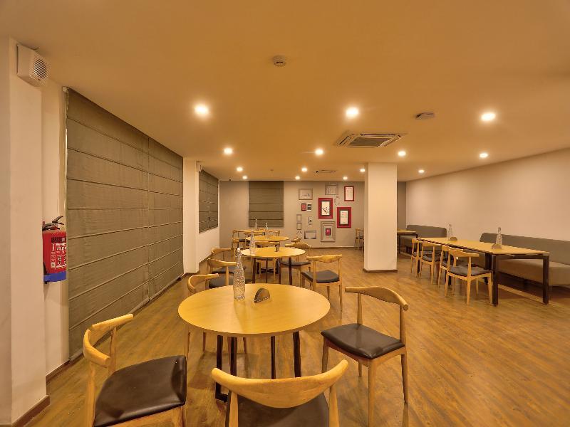 Oyo Townhouse 87 Spartan Nagar Chennai Ngoại thất bức ảnh